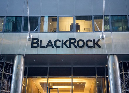international-finance-blackrock-starts-mutual-funds_Image