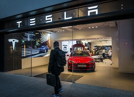 IFM_Tesla Layoffs